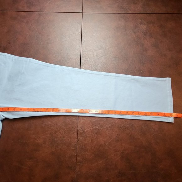 NWT Gloria Vanderbilt Amanda light blue denim jeans baby blue color size 6 Short - Picture 16 of 16